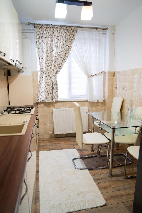 Ultracentral Golden Apartament 2 Σουκεάβα Εξωτερικό φωτογραφία